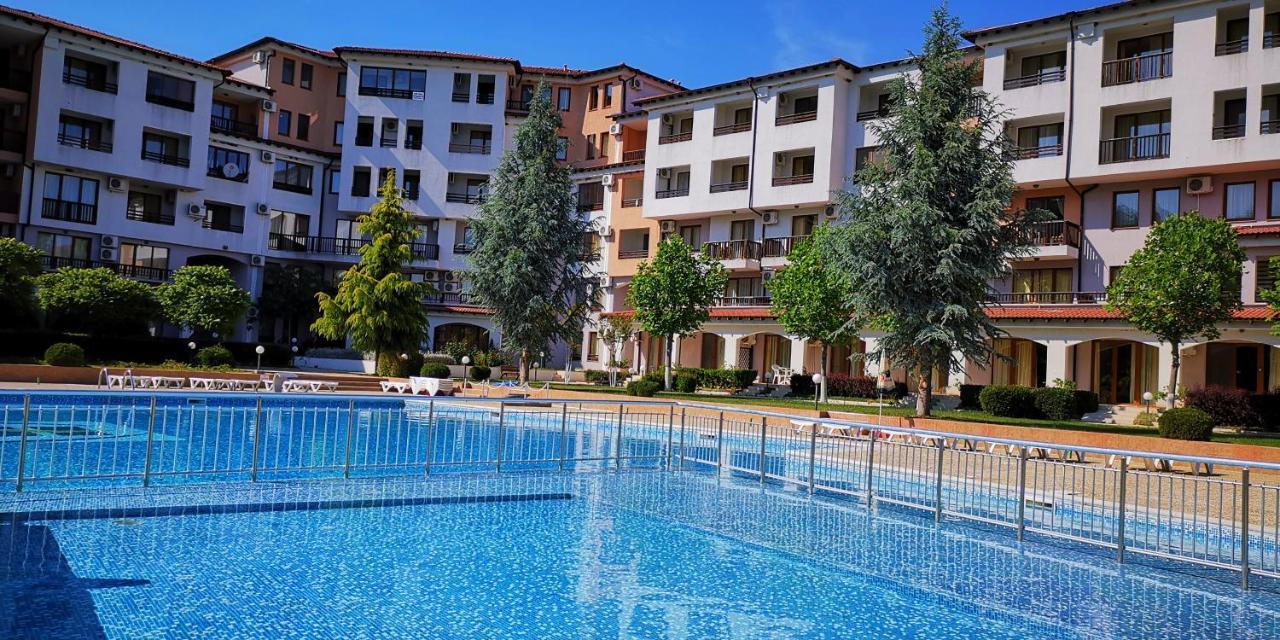 Villa Poesia, Harmony Hills Residence Rogachevo エクステリア 写真