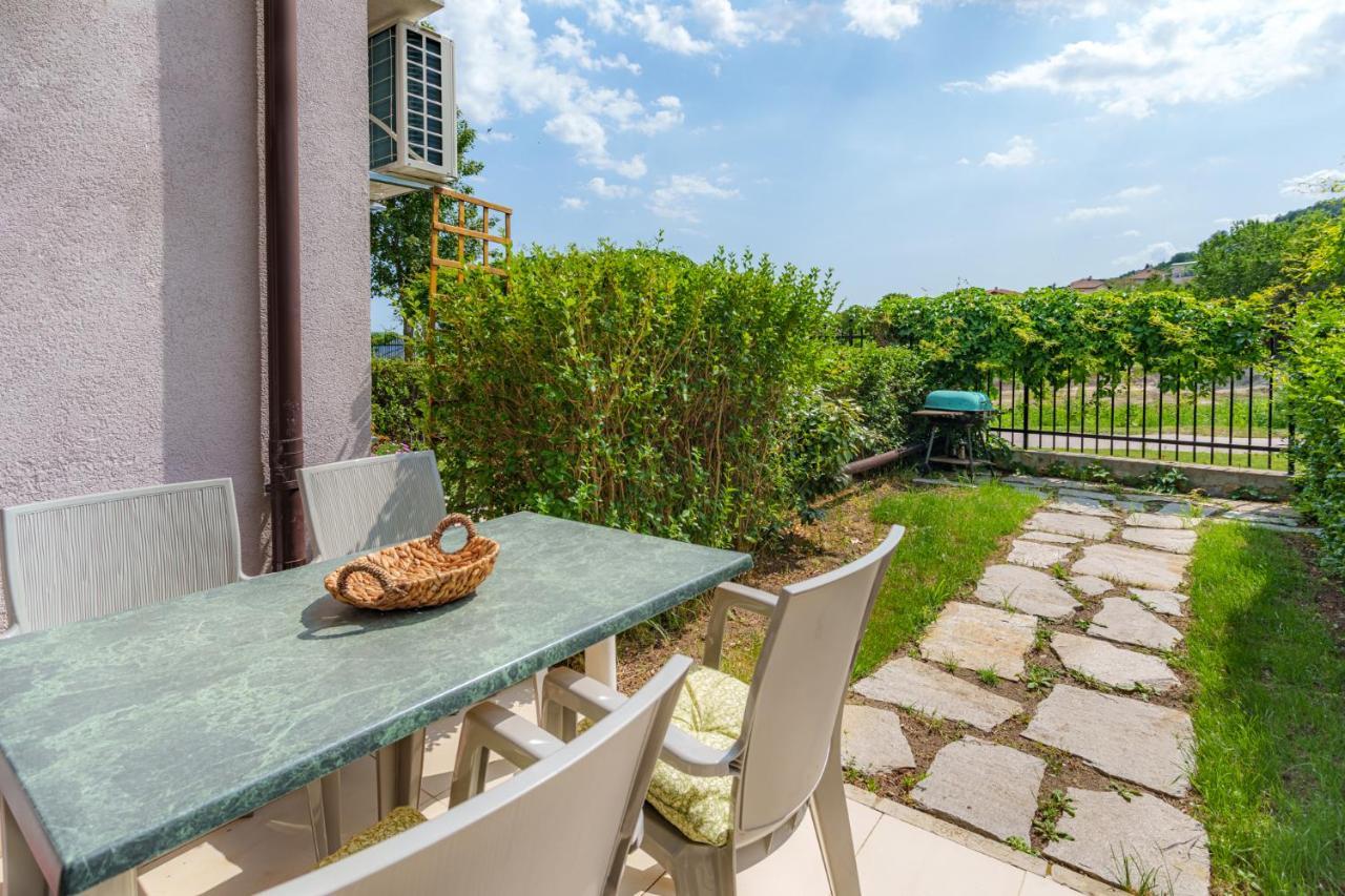 Villa Poesia, Harmony Hills Residence Rogachevo エクステリア 写真